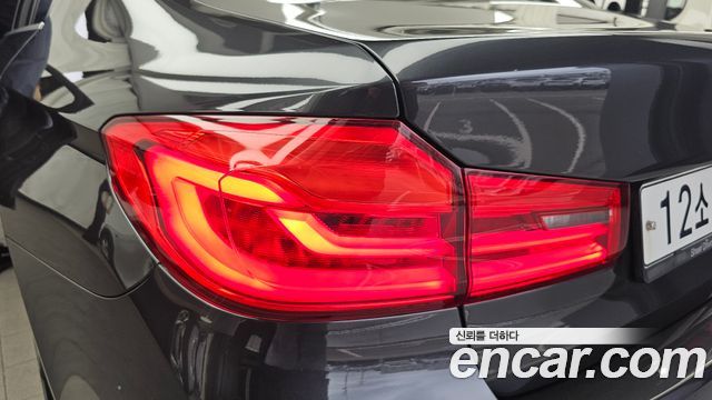BMW 5-Series 520d M Sport Package Plus