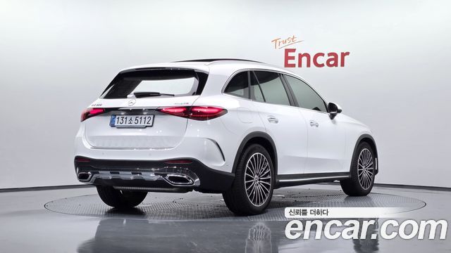 Mercedes-Benz GLC-Class GLC300 4MATIC AMG Line