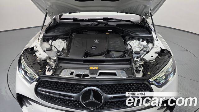 Mercedes-Benz GLC-Class GLC300 4MATIC AMG Line