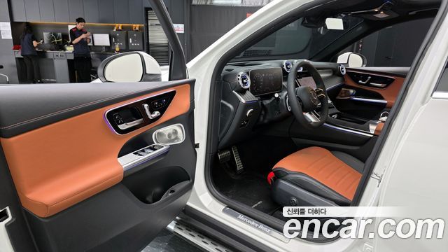 Mercedes-Benz GLC-Class GLC300 4MATIC AMG Line
