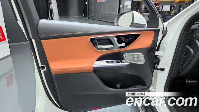 Mercedes-Benz GLC-Class GLC300 4MATIC AMG Line