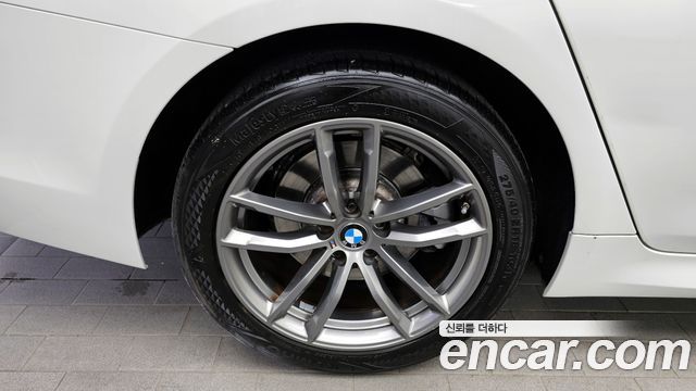 BMW 5-Series 520d M Sport Package Plus