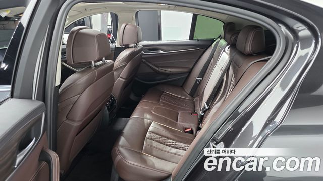 BMW 5-Series 520d Luxury Plus