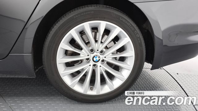 BMW 5-Series 520d Luxury Plus