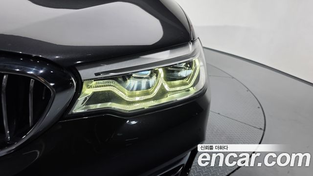 BMW 5-Series 520d Luxury Plus
