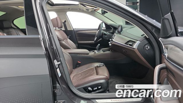 BMW 5-Series 520d Luxury Plus