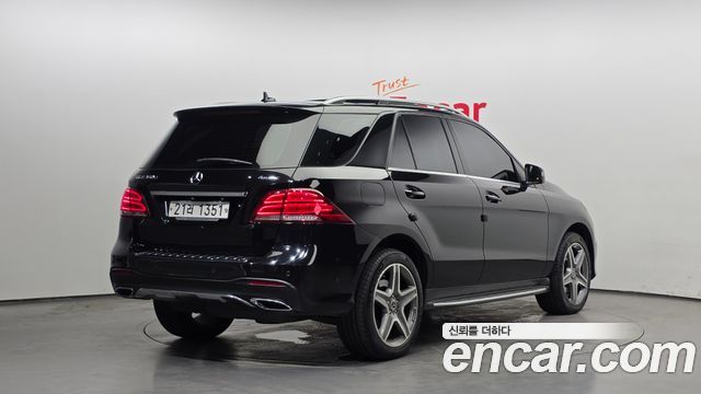 Mercedes-Benz GLE-Class GLE350 d 4MATIC