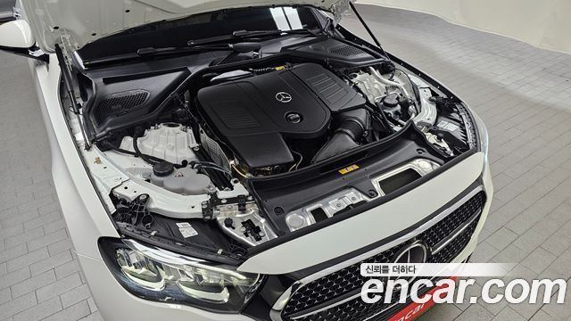 Mercedes-Benz E-Class E200 Avantgarde