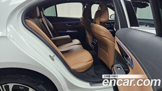 Mercedes-Benz E-Class E200 Avantgarde