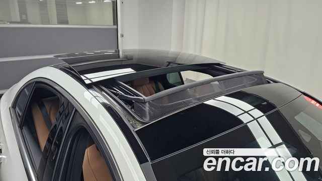Mercedes-Benz E-Class E200 Avantgarde