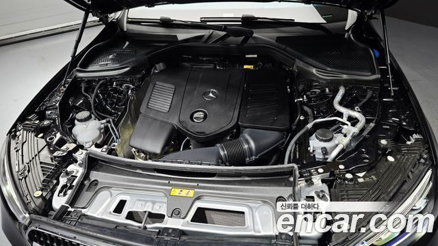 Mercedes-Benz GLC-Class GLC 300 4MATIC Avantgarde