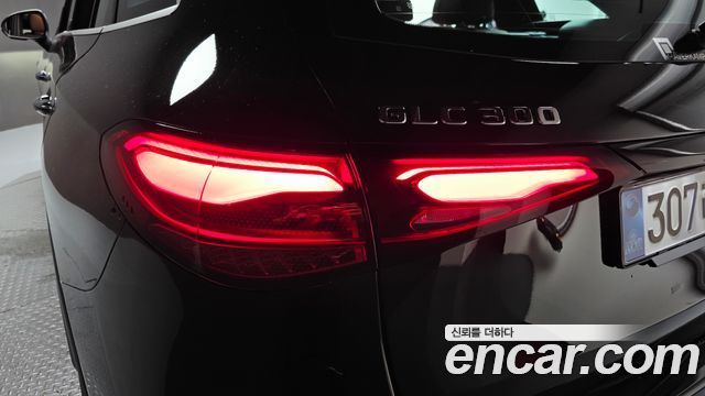 Mercedes-Benz GLC-Class GLC 300 4MATIC Avantgarde