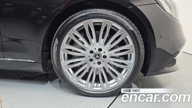 Mercedes-Benz S-Class S560L 4MATIC