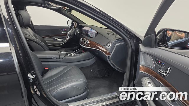 Mercedes-Benz S-Class S560L 4MATIC