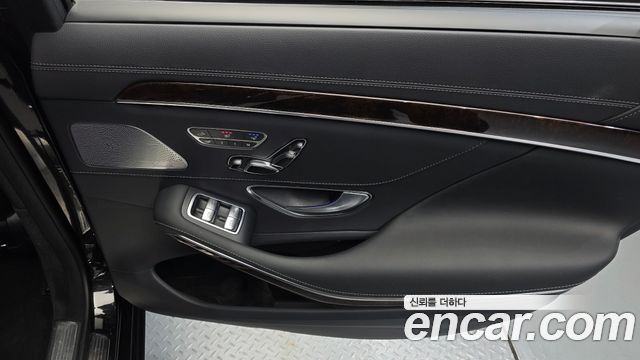 Mercedes-Benz S-Class S560L 4MATIC