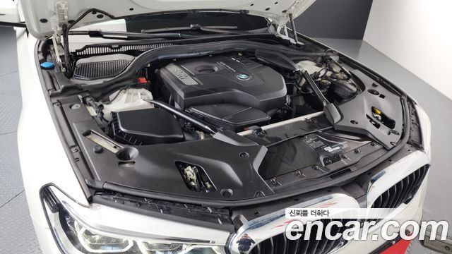 BMW 5-Series 530i xDrive M Sport Package Plus