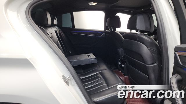 BMW 5-Series 530i xDrive M Sport Package Plus