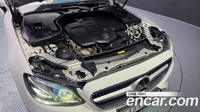 Mercedes-Benz E-Class E220d Cabriolet