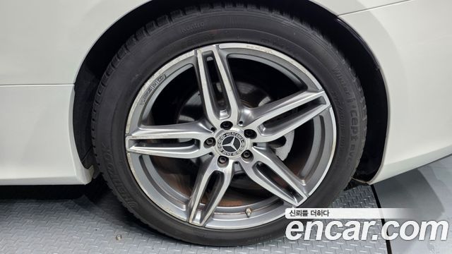 Mercedes-Benz E-Class E220d Cabriolet