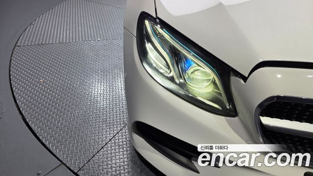 Mercedes-Benz E-Class E220d Cabriolet