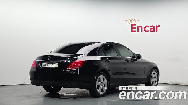 Mercedes-Benz C-Class C200