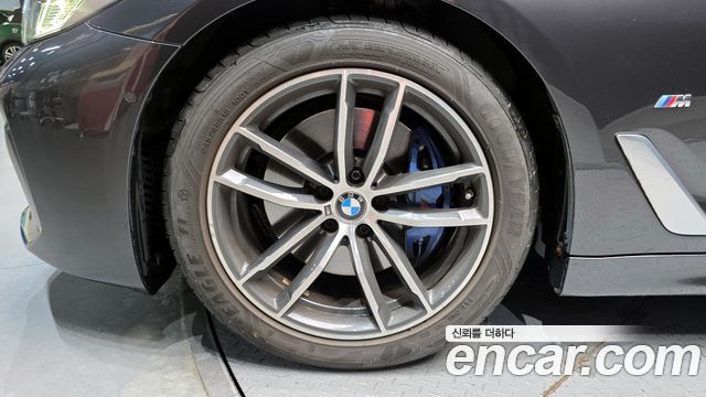BMW 5-Series 520i M Sport