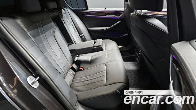 BMW 5-Series 520i M Sport