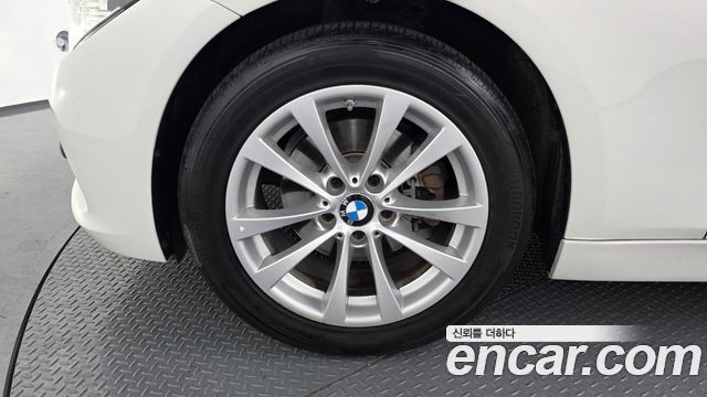 BMW 3-Series 320d