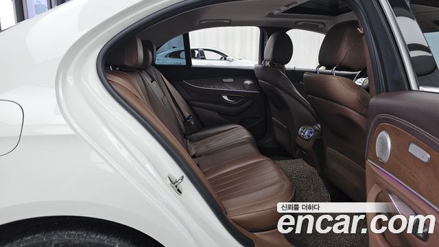 Mercedes-Benz E-Class E220d Exclusive