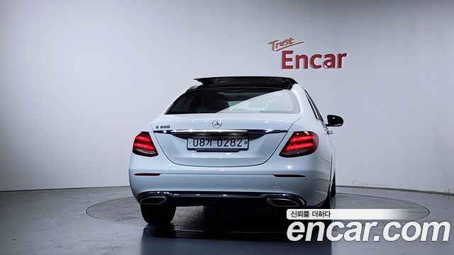 Mercedes-Benz E-Class E300 Avantgarde