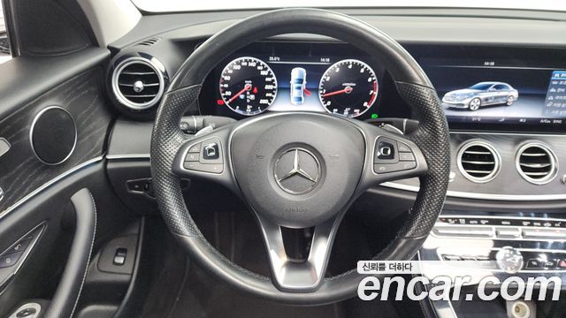 Mercedes-Benz E-Class E300 Avantgarde