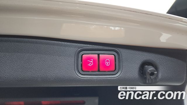 Mercedes-Benz E-Class E300 Avantgarde