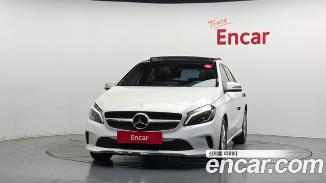 Mercedes-Benz A-Class A200