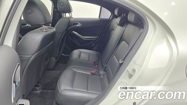 Mercedes-Benz A-Class A200