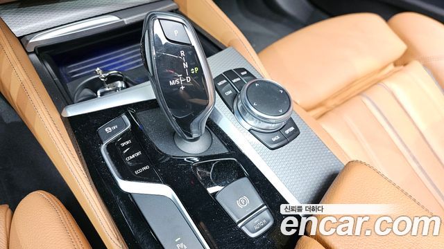 BMW 5-Series 520d xDrive M Sport Package