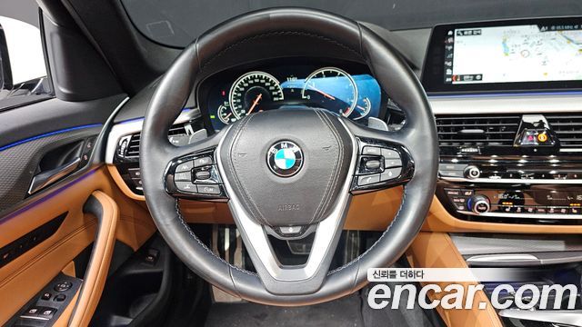 BMW 5-Series 520d xDrive M Sport Package