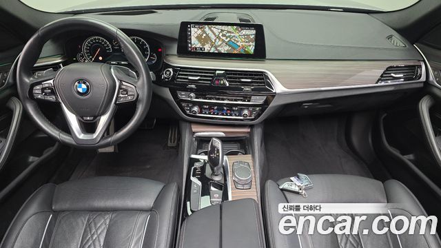 BMW 5-Series 530i xDrive M Sport Package Plus