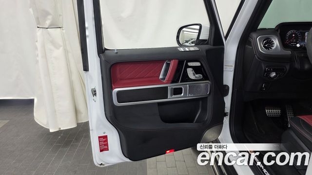 Mercedes-Benz G-Class AMG G63 Manufaktur