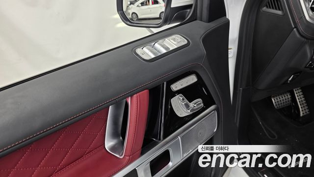 Mercedes-Benz G-Class AMG G63 Manufaktur