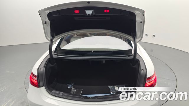 Mercedes-Benz E-Class E220d Coupe