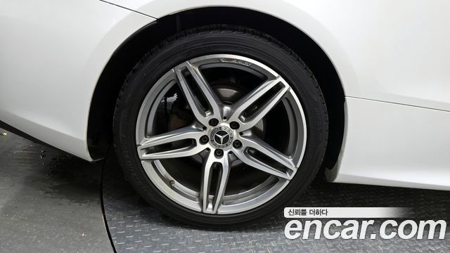Mercedes-Benz E-Class E220d Coupe