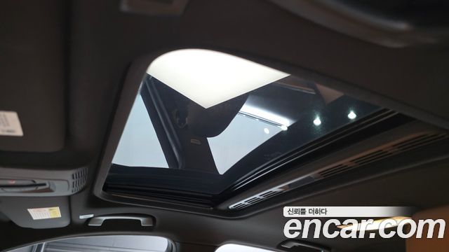 BMW 3-Series 330i M Sport Shadow