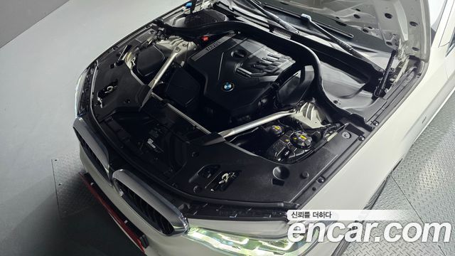 BMW 5-Series 530i M Sport Package Plus