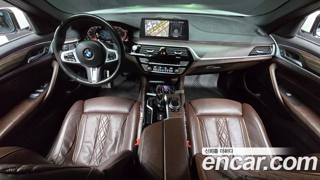 BMW 5-Series 530i M Sport Package Plus