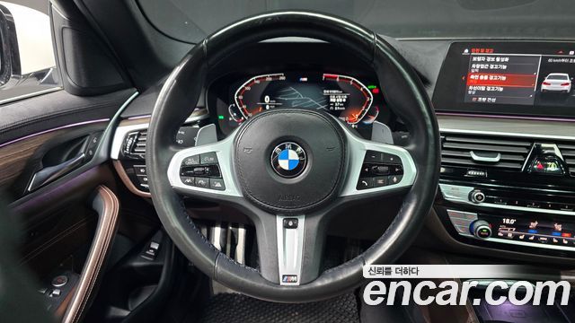 BMW 5-Series 530i M Sport Package Plus