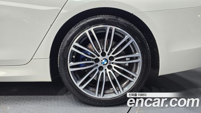 BMW 5-Series 530i M Sport Package Plus