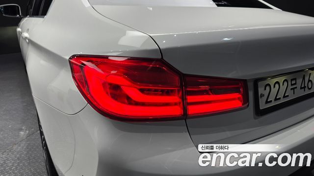 BMW 5-Series 530i M Sport Package Plus