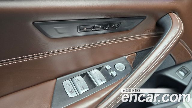 BMW 5-Series 530i M Sport Package Plus