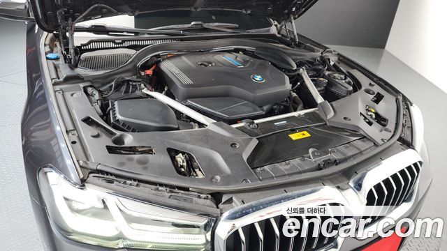BMW 5-Series 530e M Sport