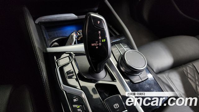 BMW 5-Series 530e M Sport
